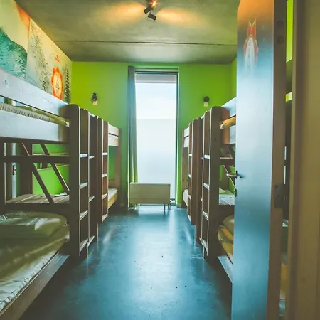 Lakeside Paradise Sport Hostel-3